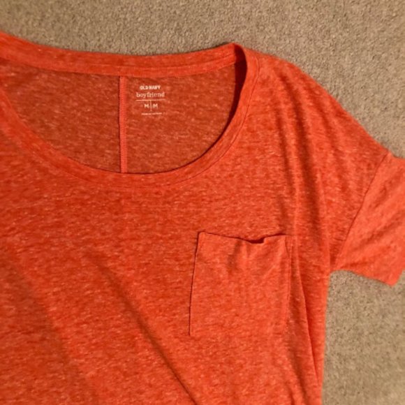 Old Navy Boyfriend Tee - Picture 5 of 6